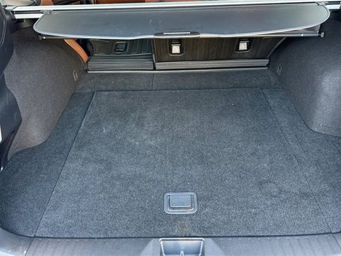Used 2019 Subaru Outback 3.6R Touring image 17