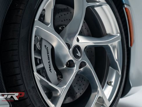 Used 2021 McLaren Elva image 16