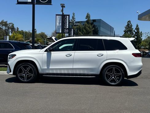 Certified 2025 Mercedes-Benz GLS 450 4MATIC image 7