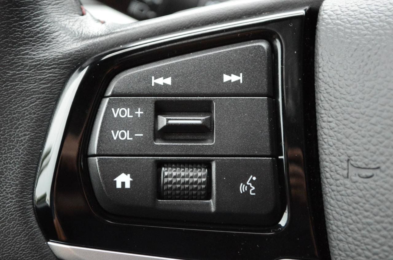 Used 2025 Honda Odyssey Sport-L image 35