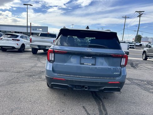 Used 2025 Ford Explorer ST-Line AWD/4WD image 4