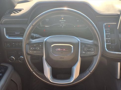 Used 2022 GMC Yukon SLT image 13