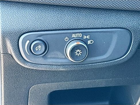 Used 2025 Chevrolet TrailBlazer RS image 10