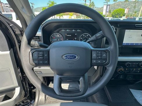New 2026 Ford F250 XL w/ XL Chrome Package RWD image 16