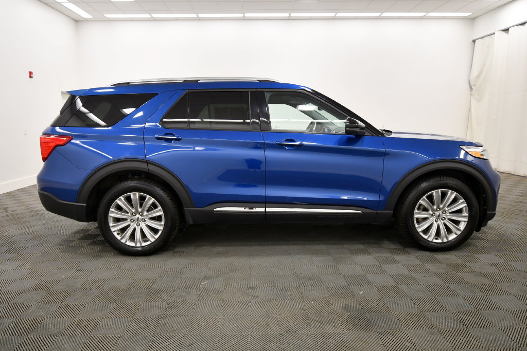 Used 2022 Ford Explorer Limited w/ Equipment Group 301A AWD/4WD image 9