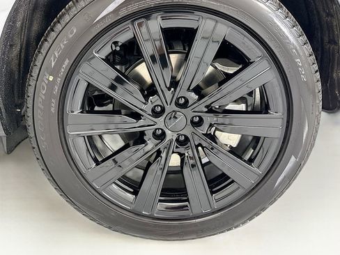 New 2026 Land Rover Range Rover SE image 30