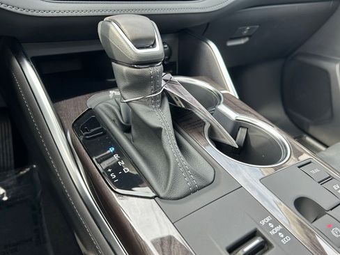 New 2026 Toyota Highlander Platinum AWD/4WD image 24