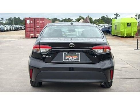 Certified 2024 Toyota Corolla LE FWD image 5