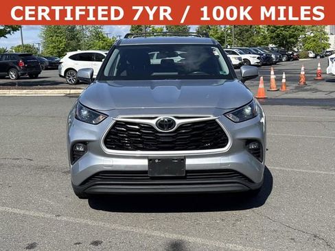 Used 2023 Toyota Highlander LE FWD image 6