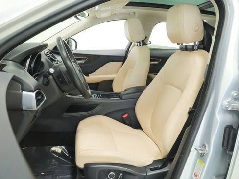 Used 2020 Jaguar F-PACE Premium AWD/4WD image 23