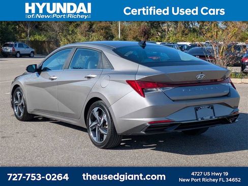 Certified 2023 Hyundai Elantra Limited image 3
