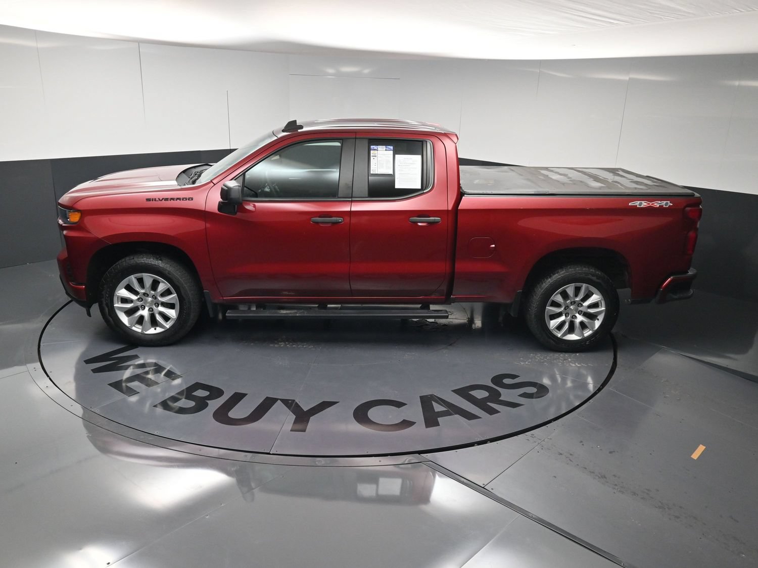 Used 2020 Chevrolet Silverado 1500 Custom w/ Custom Value Package AWD/4WD image 28