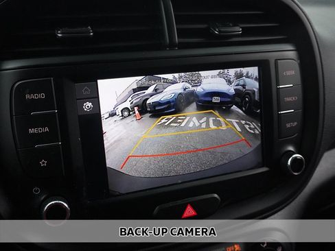 Used 2022 Kia Soul LX w/ Technology Package image 5