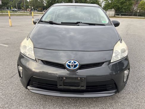 Used 2013 Toyota Prius Four w/ Deluxe Solar Roof Pkg FWD image 3