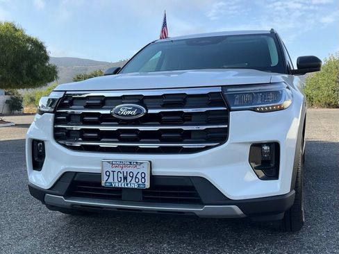 Used 2025 Ford Explorer Active w/ Active Comfort Package RWD image 55