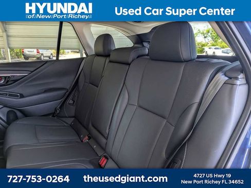 Used 2022 Subaru Outback Limited AWD/4WD image 16