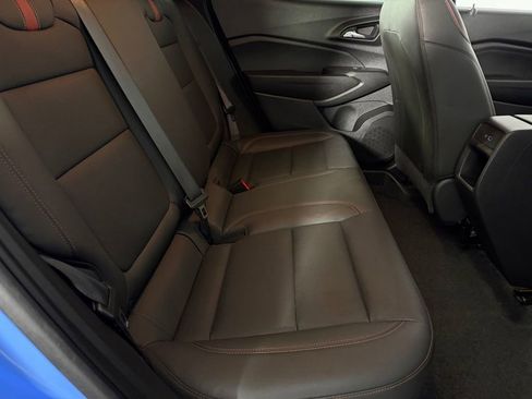 Used 2024 Chevrolet Trax RS w/ Sunroof Package FWD image 28
