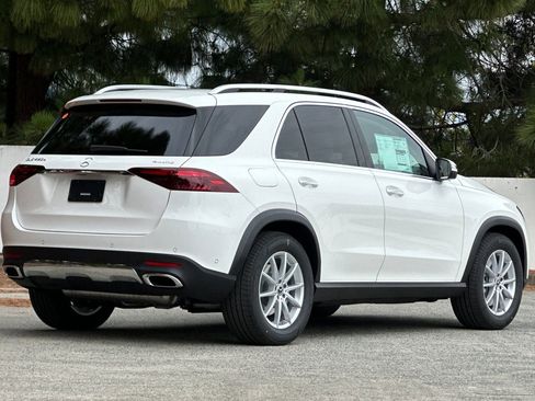 New 2026 Mercedes-Benz GLE 450e 4MATIC image 4