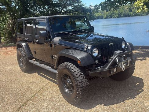 Used 2016 Jeep Wrangler Unlimited Sport w/ Quick Order Package 24S AWD/4WD image 2