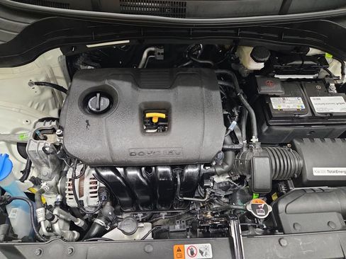Used 2025 Kia Soul LX FWD image 28