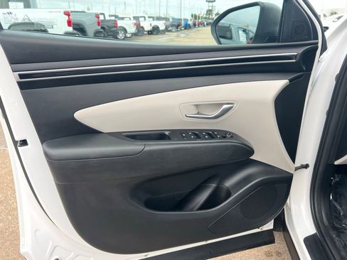 Used 2023 Hyundai Tucson SEL FWD image 38