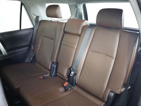 Used 2023 Toyota 4Runner Limited AWD/4WD image 33