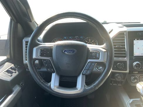 Used 2016 Ford F150 Platinum w/ Equipment Group 701A Luxury AWD/4WD image 18