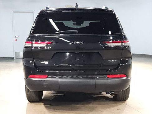Used 2025 Jeep Grand Cherokee L Laredo RWD image 6