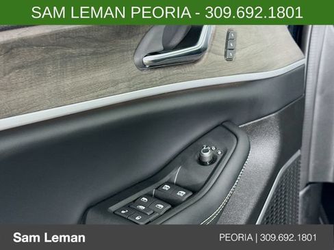 New 2026 Jeep Grand Cherokee Limited w/ Limited Altitude Package AWD/4WD image 18