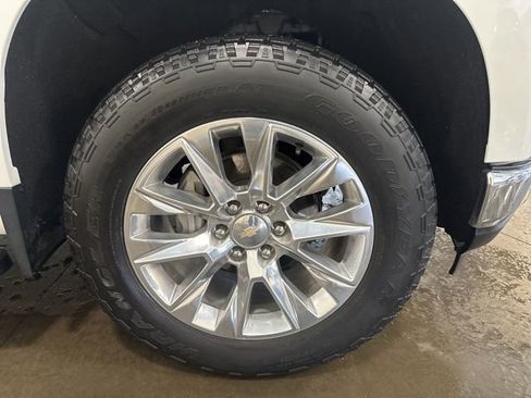 Used 2022 Chevrolet Silverado 1500 LTZ image 34