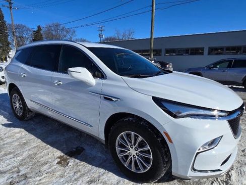 Used 2022 Buick Enclave Essence w/ Trailering Package, 5000 lbs. image 12