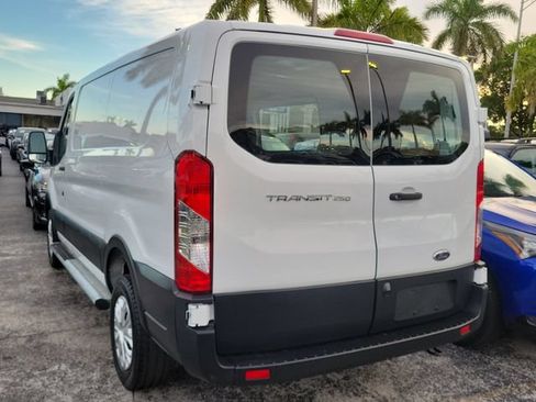 Used 2025 Ford Transit 250 Low Roof w/ Exterior Upgrade Package RWD image 4