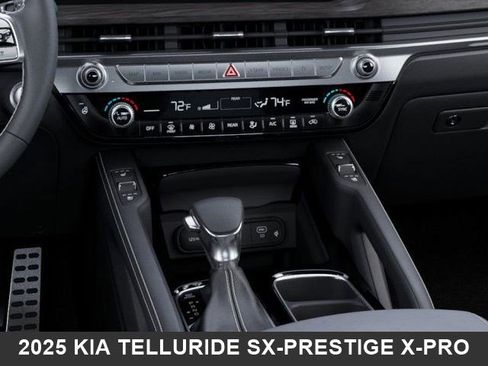 Used 2025 Kia Telluride SX Prestige X-Pro AWD/4WD image 23