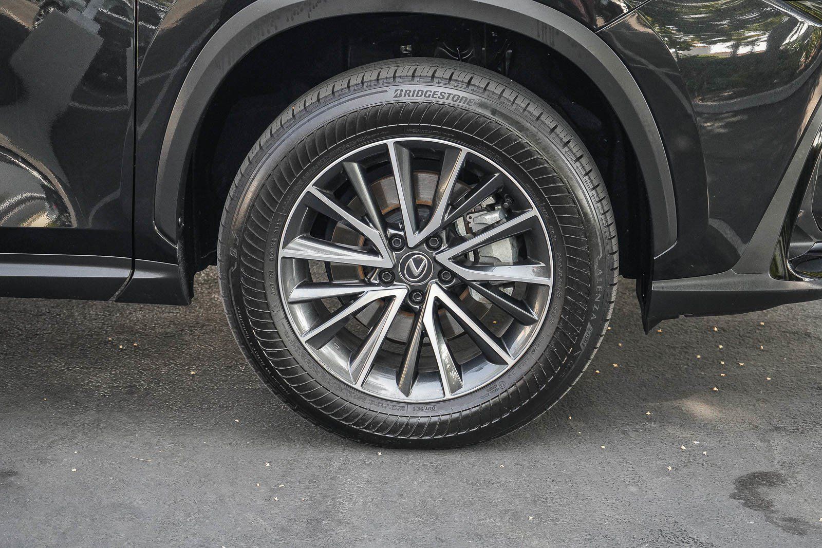 Used 2024 Lexus NX 350h AWD w/ Vision Package image 10