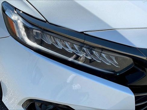 Certified 2022 Honda Accord Sport image 27