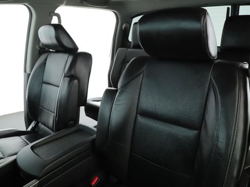 Used 2012 Nissan Titan SL w/ SL Max Utility Pkg image 4