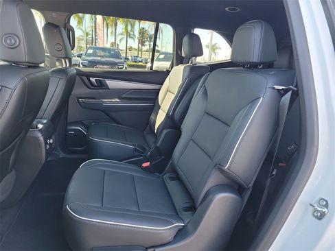 Used 2026 Buick Enclave Preferred image 24