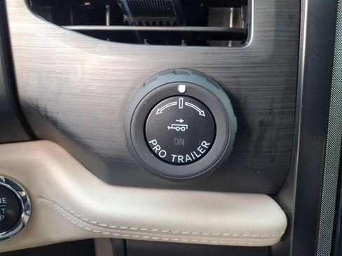 Used 2022 Ford Expedition Max Platinum AWD/4WD image 30