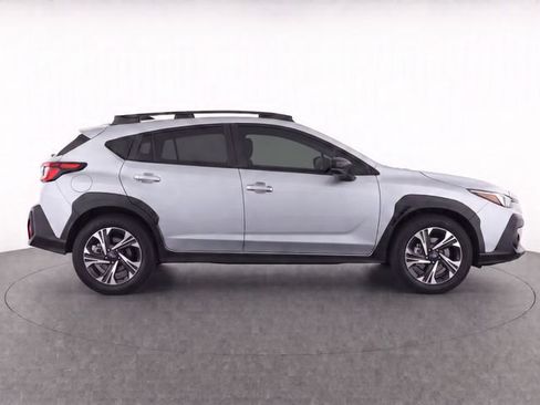 Used 2026 Subaru Crosstrek 2.5i Premium AWD/4WD image 8