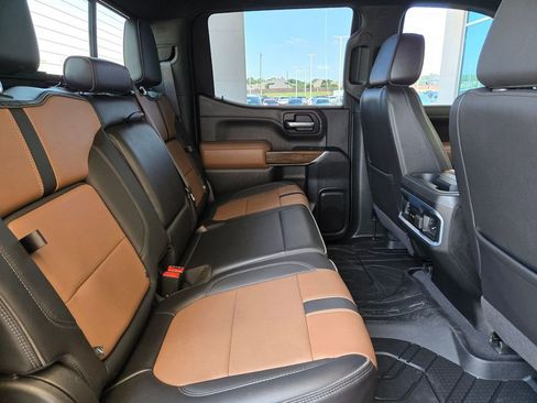 Used 2022 Chevrolet Silverado 1500 High Country AWD/4WD image 26