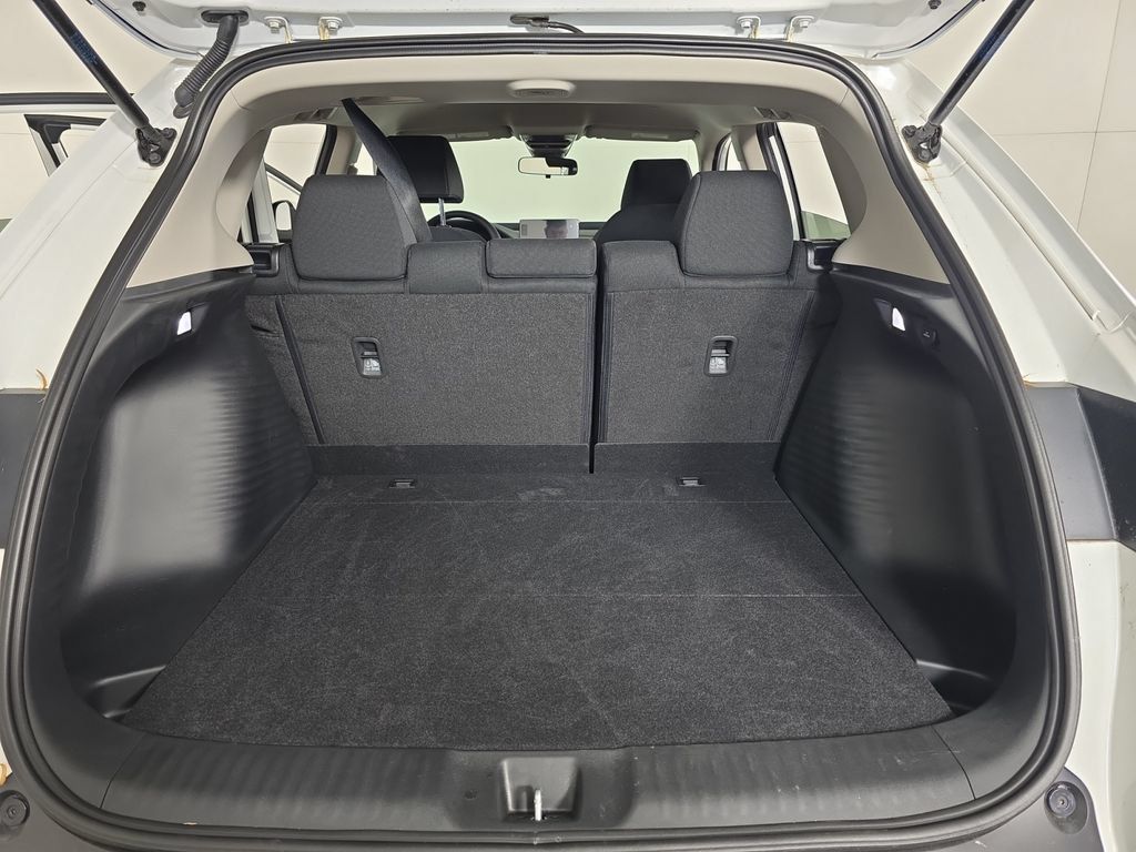 Certified 2026 Honda HR-V LX image 27