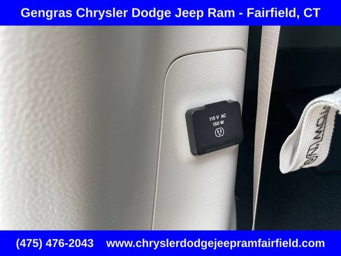 Used 2020 Chrysler Pacifica Touring-L Plus FWD image 26