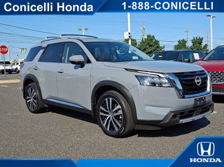 Used 2025 Nissan Pathfinder Platinum AWD/4WD video 1