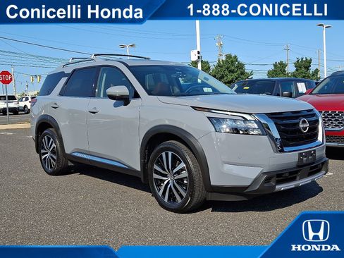 Used 2025 Nissan Pathfinder Platinum AWD/4WD image 1