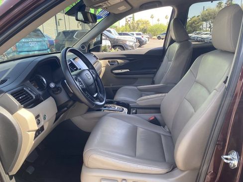 Used 2016 Honda Pilot Touring image 17
