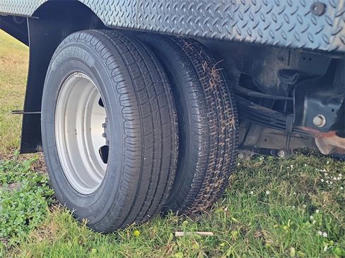 Used 2022 Ford F350 XL w/ Power Equipment Group image 10