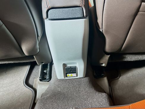 Used 2016 Jeep Renegade Limited AWD/4WD image 27