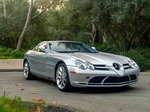Used 2006 Mercedes-Benz SLR COUPE 2D image 24