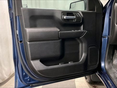 Used 2022 Chevrolet Silverado 1500 Custom image 9