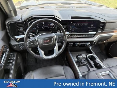 Certified 2022 GMC Sierra 1500 SLT w/ SLT Premium Plus Package AWD/4WD image 8